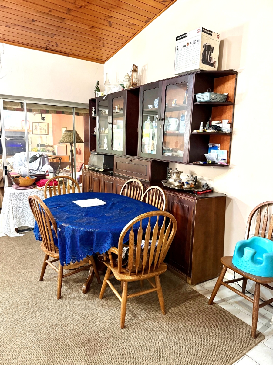4 Bedroom Property for Sale in Bergzicht Western Cape
